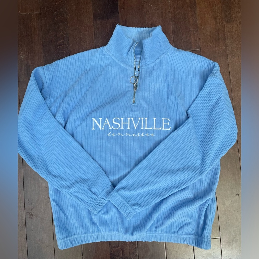 Nashville Univeristy blue sweater, Small